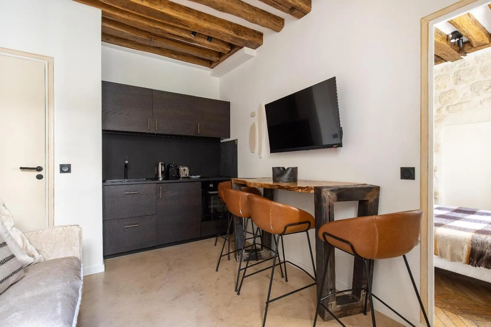 Appartement CMG - Place des Vosges - Le Marais 2 Paris France
