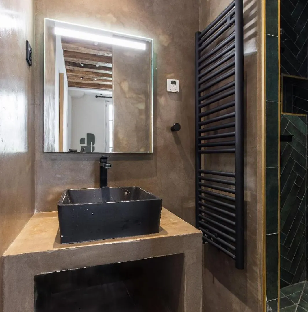 Authentic Apartment - 1Br-4P - Le Marais 巴黎